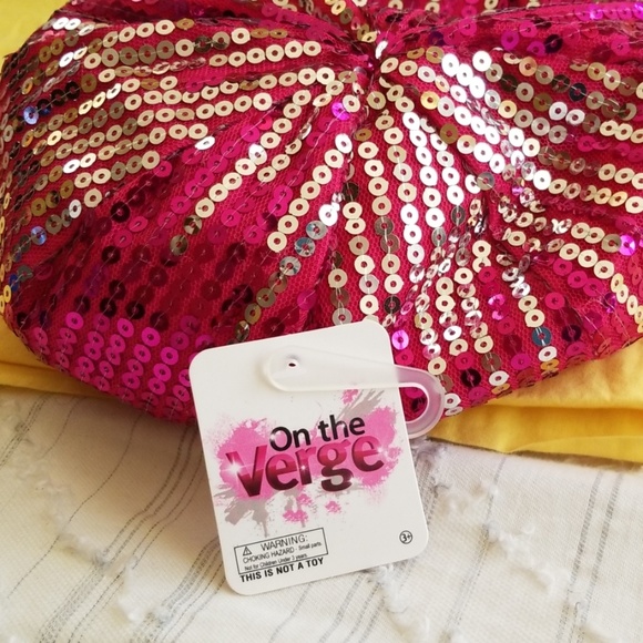 Hat - Picture 2 of 4